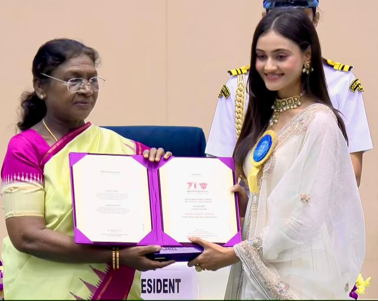 At the 71st National Film Awards (2025), Gujarati cinema's landmark film Vash brought home top honours - Best Gujarati Film and Best Supporting Actress for Janki Bodiwala's stellar performance.